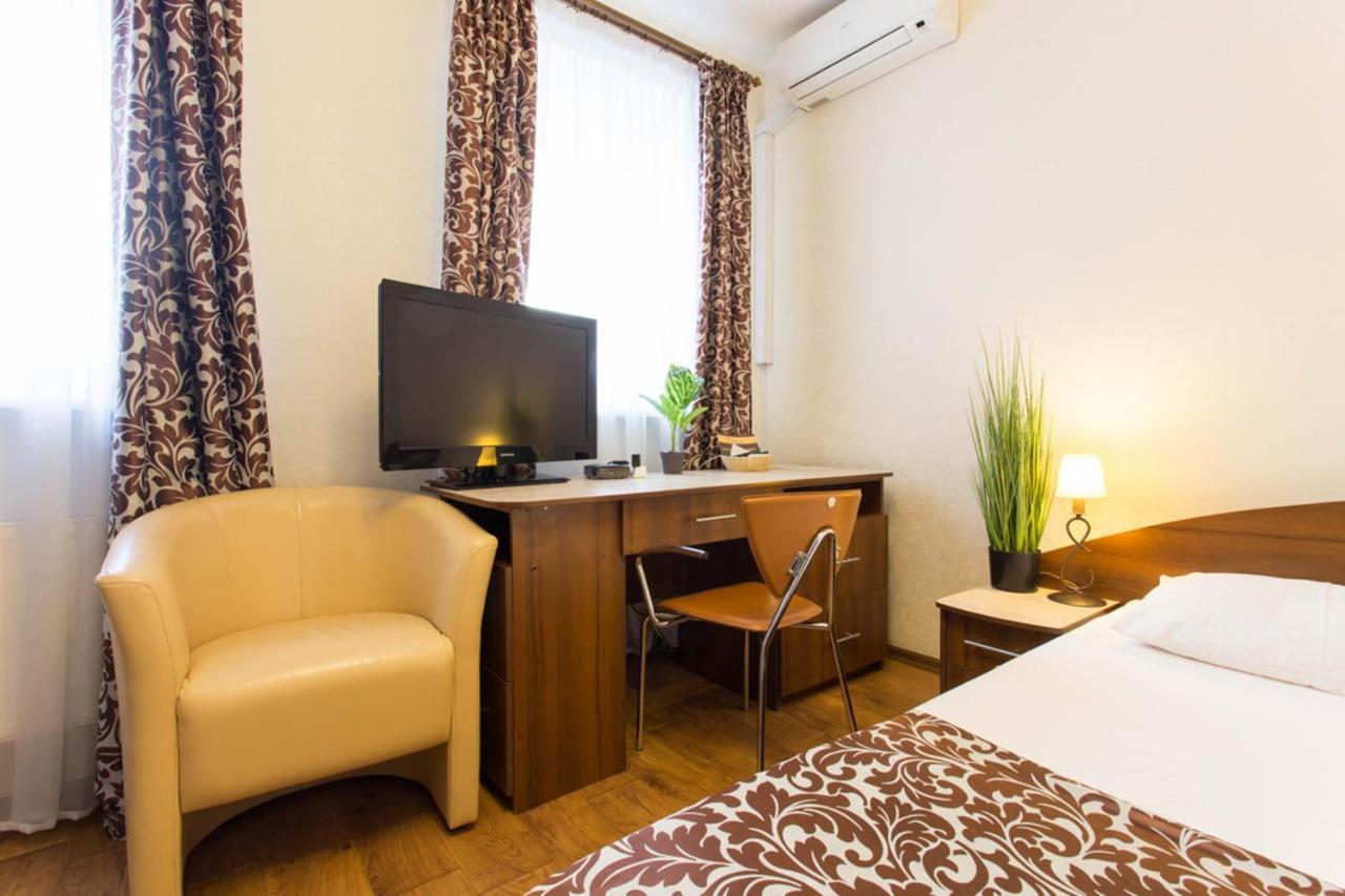 Studio In The City Center - Kravtsova Lane 13B-6 Kharkov Luaran gambar