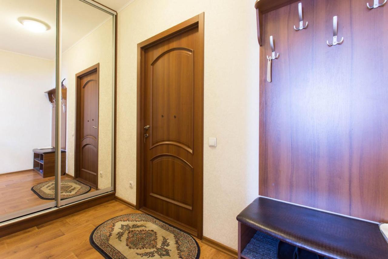 Studio In The City Center - Kravtsova Lane 13B-6 Kharkov Luaran gambar