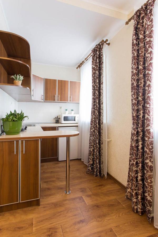 Studio In The City Center - Kravtsova Lane 13B-6 Kharkov Luaran gambar